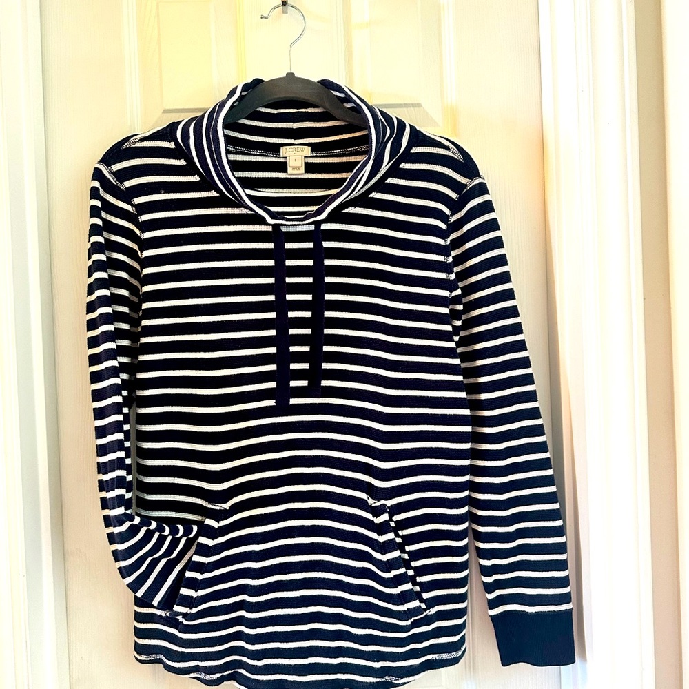 J. Crew-Woman’s Navy&White Stripped Pullover L